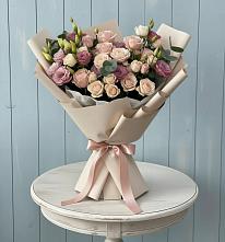 Букет цветов из:  Розы и Лизиантусы в Балковском