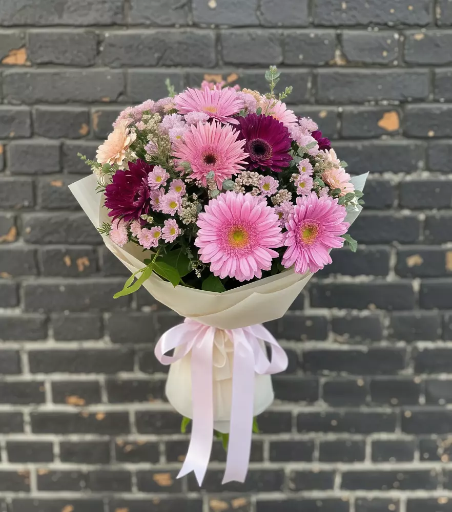 Букет цветов из: Герберы и Хризантемы в Балковском