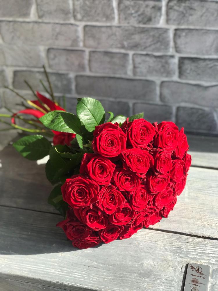 Букет Красные розы Фридом в Балковском