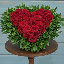 Цветочная композиция из Розы в виде сердца в Балковском