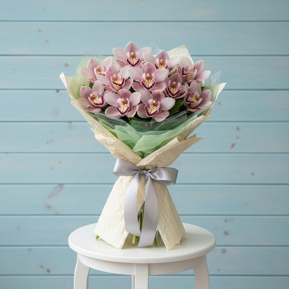 Букет цветов из: Орхидеи и Розы в Балковском