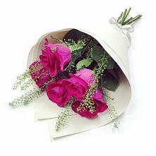 Букет цветов из:  Розы в Балковском