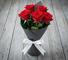 Букет 5 Красных роз Эдлесс Лав #REPLACE_PRED# Балковском