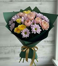 Букет цветов из:  Хризантемы и Розы в Балковском