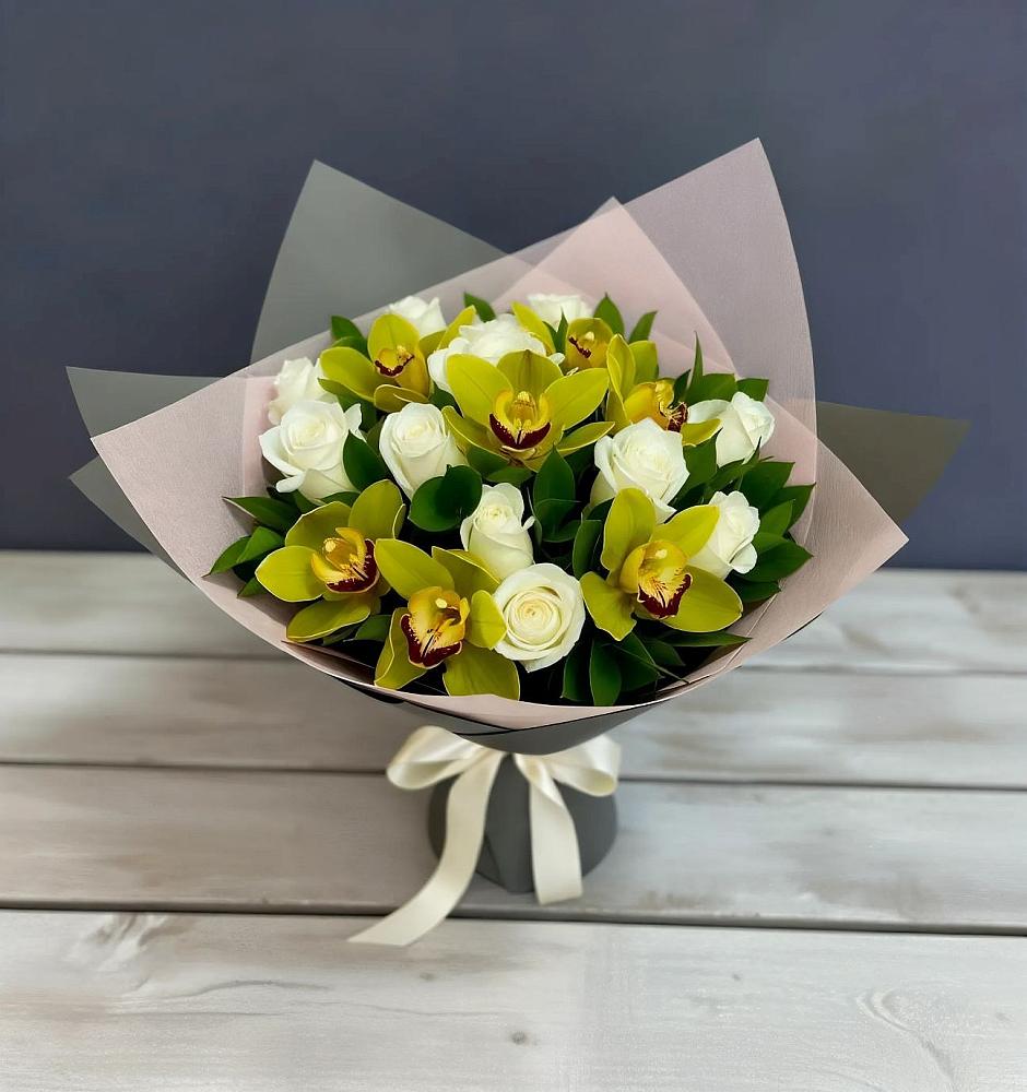 Букет цветов из: Орхидеи и Розы в Балковском