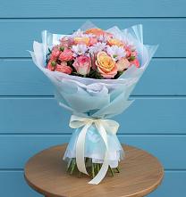 Букет цветов из:  Хризантемы и Розы в Балковском