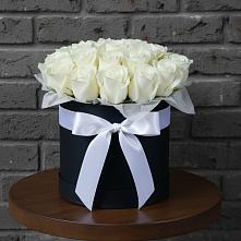 Цветочная композиция из Розы в шляпной коробке в Балковском